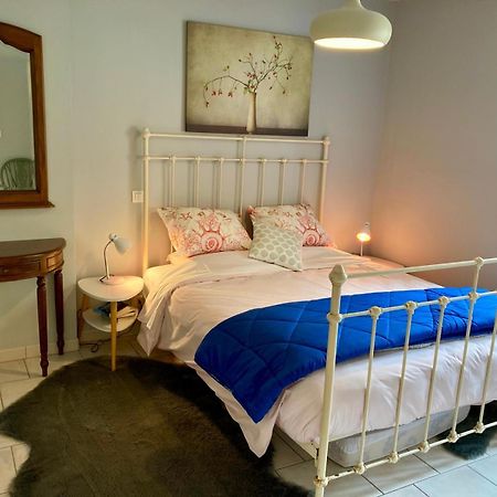 3 Star Surdespine Historic 4 Chateaux Lastours Air Conditioned 外观 照片