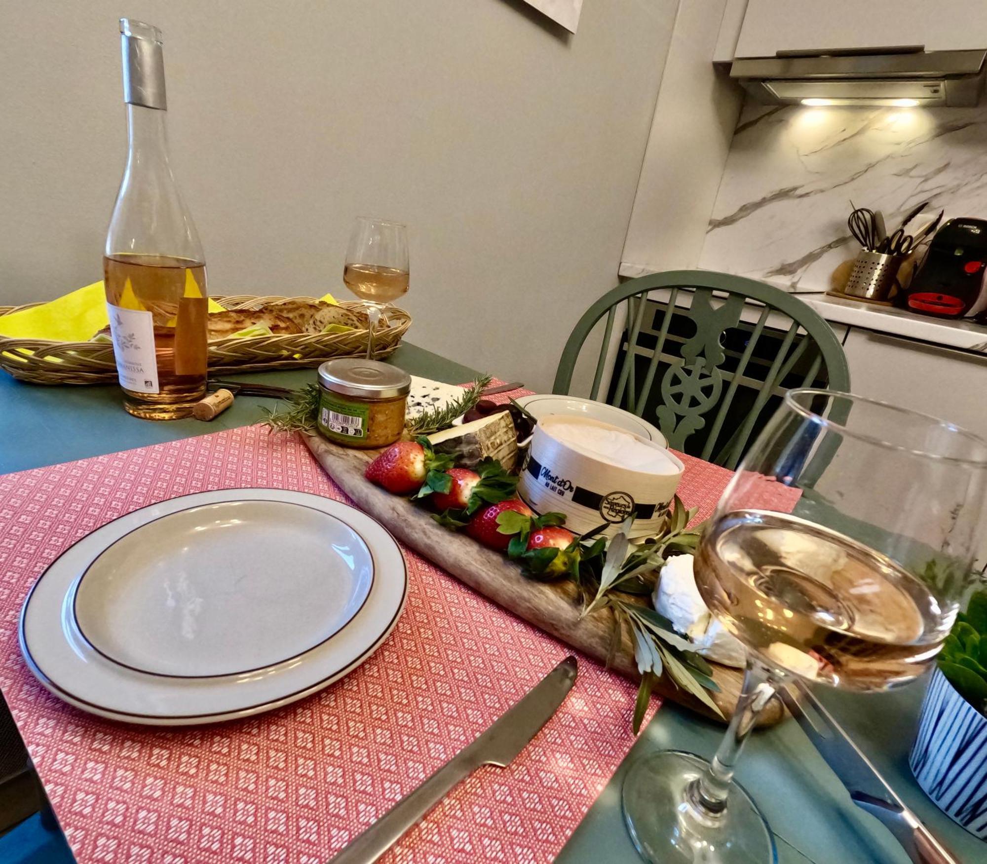3 Star Surdespine Historic 4 Chateaux Lastours Air Conditioned 外观 照片