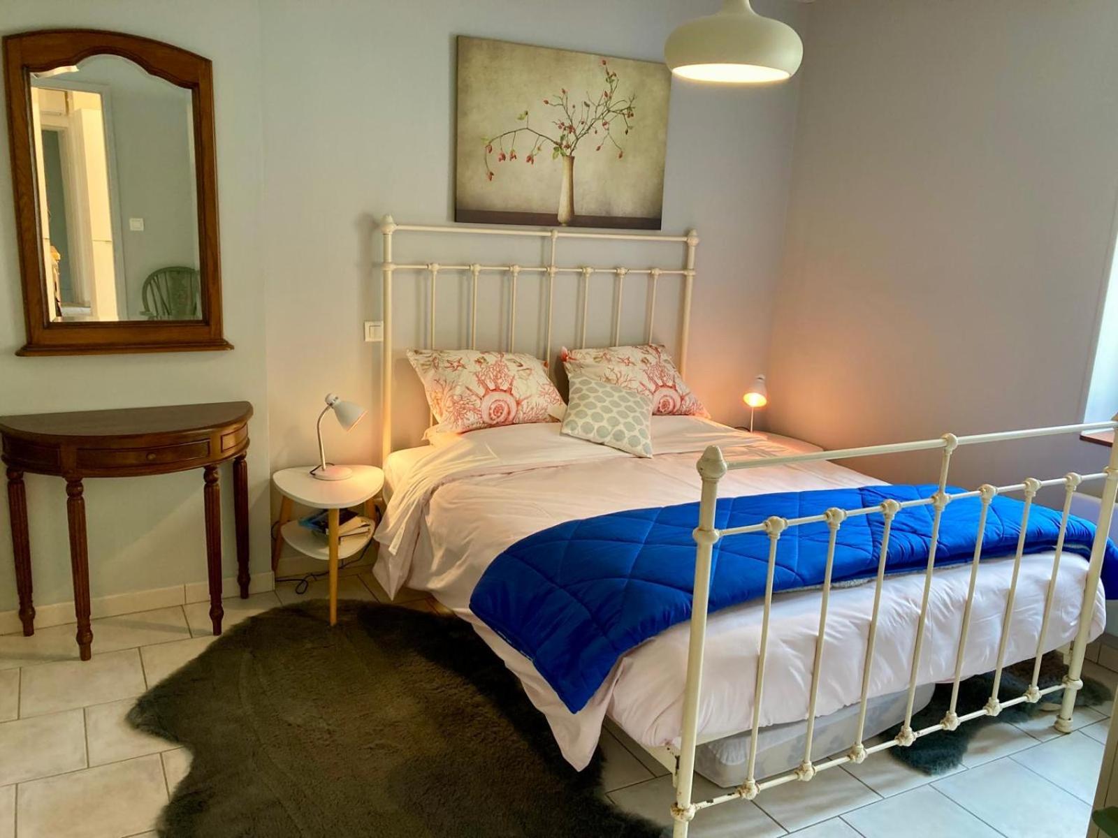 3 Star Surdespine Historic 4 Chateaux Lastours Air Conditioned 外观 照片